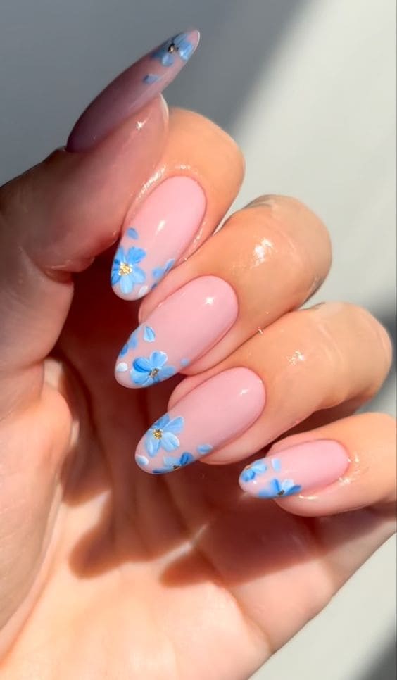 Floral French Tips 7