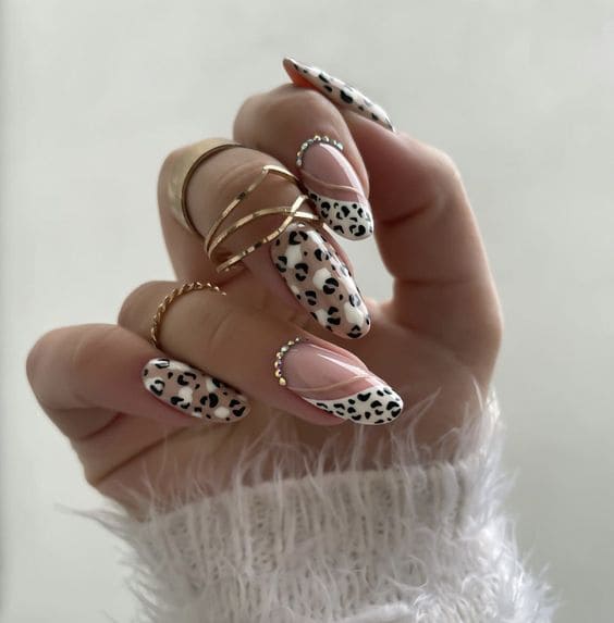 Leopard Manicure 1