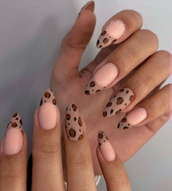 Leopard Manicure 3