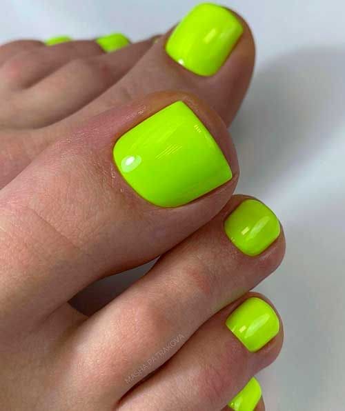 Neon Toe Nails 1