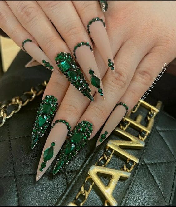 Royal Emerald Long Stiletto Nails 4