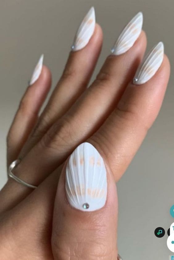 Seashell Nails 6