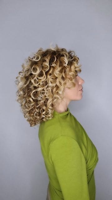 Shoulder Length Curls 2