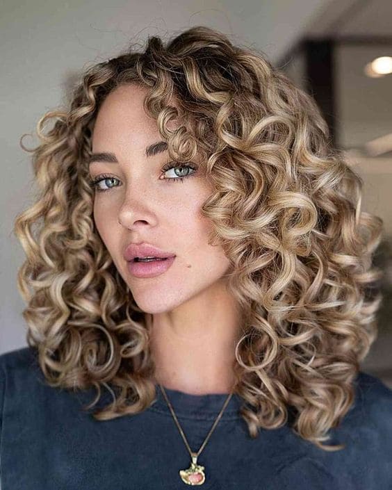 Shoulder Length Curls 4