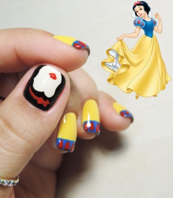 Snow White Mani 2