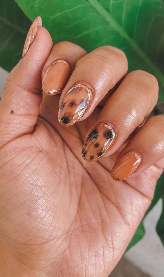 Tortoiseshell Manicure 2