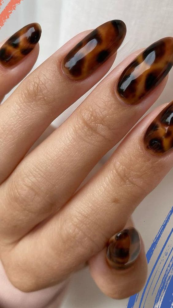 Tortoiseshell Manicure 5