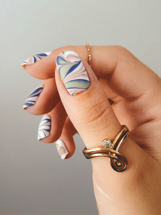 Abstract Matte Manicure 2