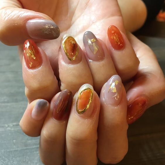 Amber Tone Nail Art 5