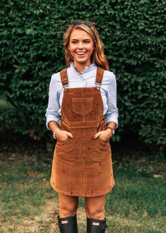 Autumn Outfits With Overalls 8