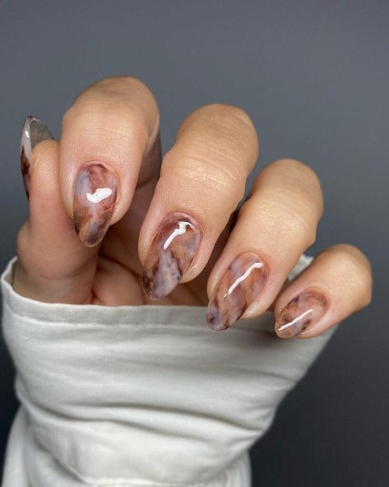 Cinnamon Brown Nails 3