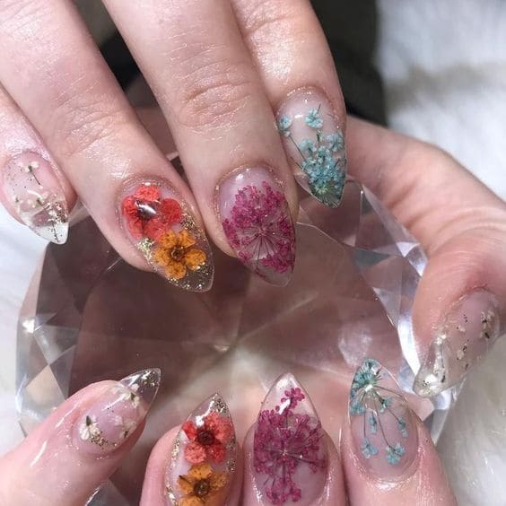 Dried Flower Nail Art 2