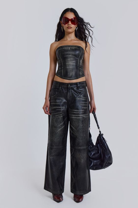 Edgy Leather Outfits For Partying 4 1