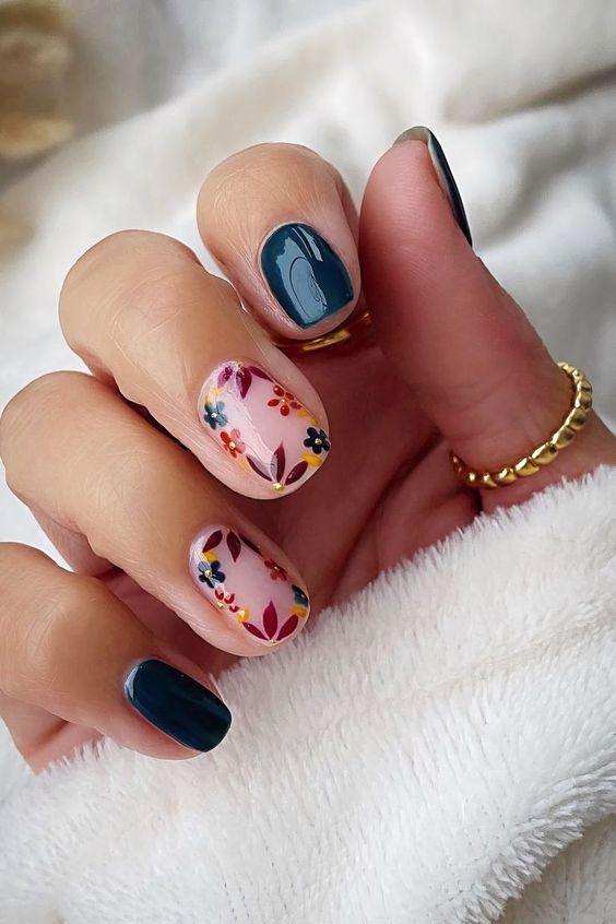 Fall Short Flower Nails 7