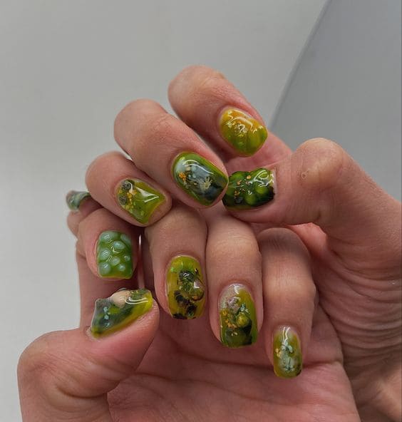 Forest Nail Art 4