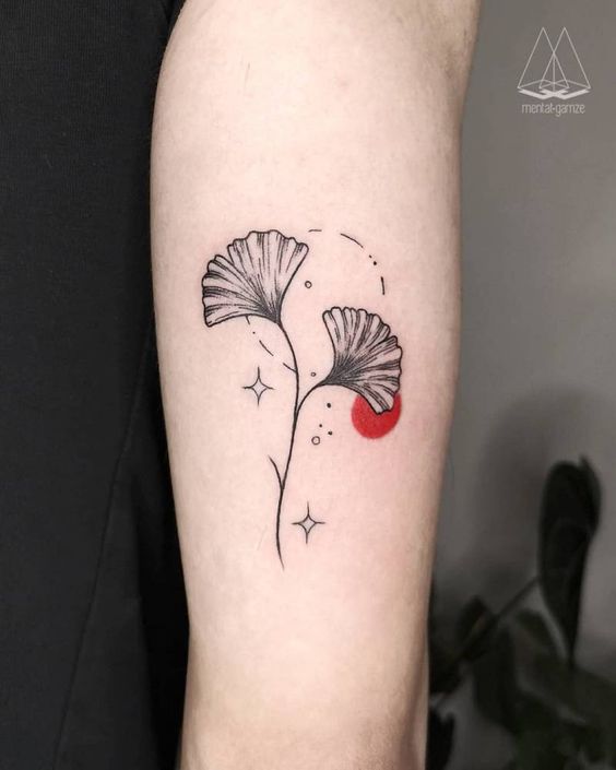 Ginkgo Fall Tattoo Ideas 8