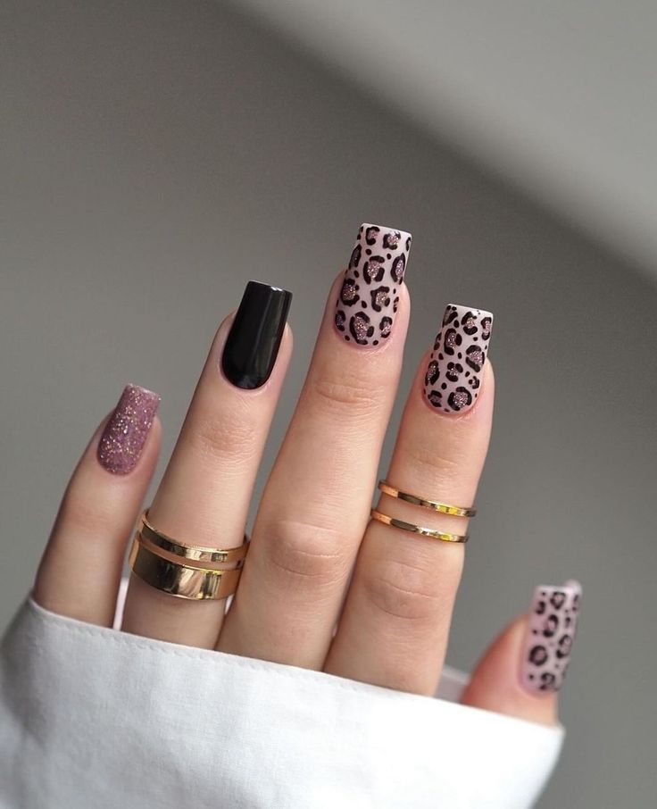 Glitter Leopard Print Nails 7