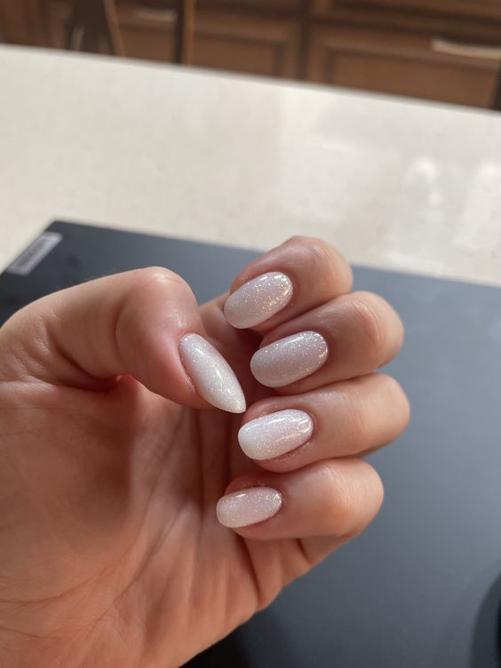 Glitter White Nails 1