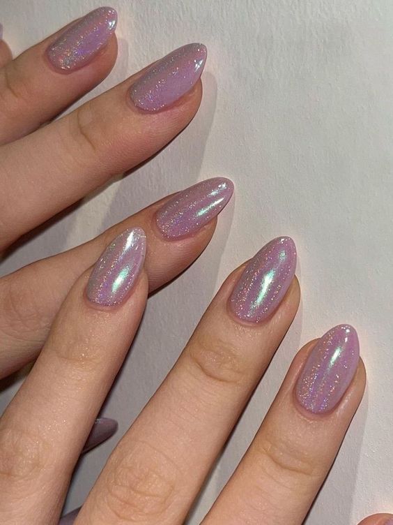 Holographic Glitter Nail Ideas 7