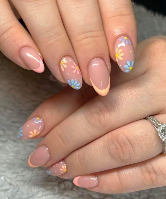 Lovely Mini Floral Pastel Nails 1