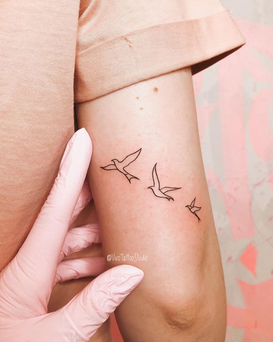 Minimalist Bird Tattoo Ideas 2