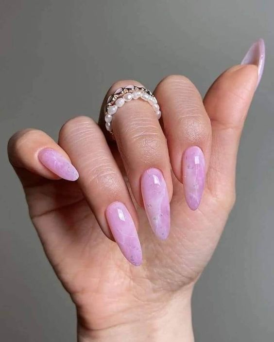 Pastel Marble Nails 2