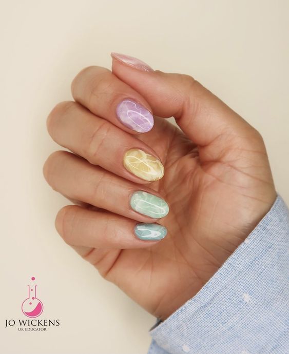 Pastel Marble Nails 7