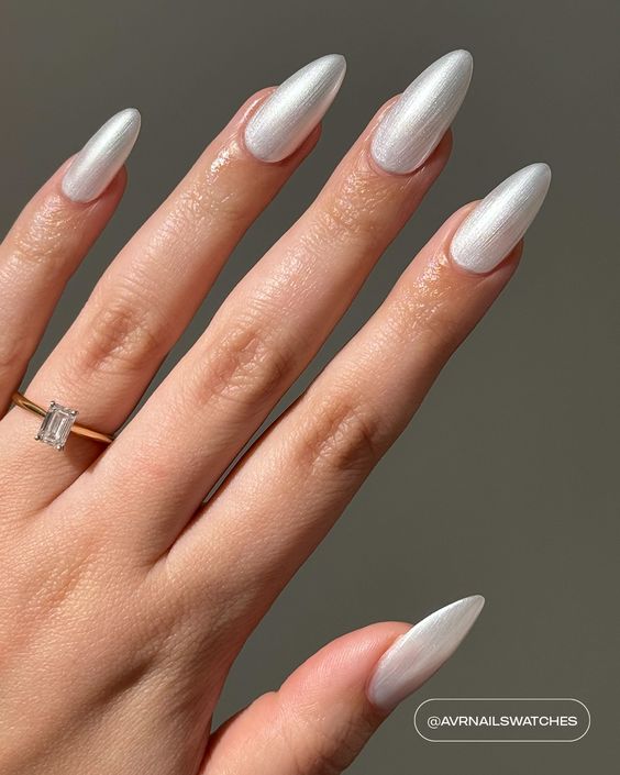 Pearlescent White Manicure 1