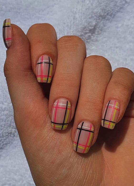 Plaid Nails 1