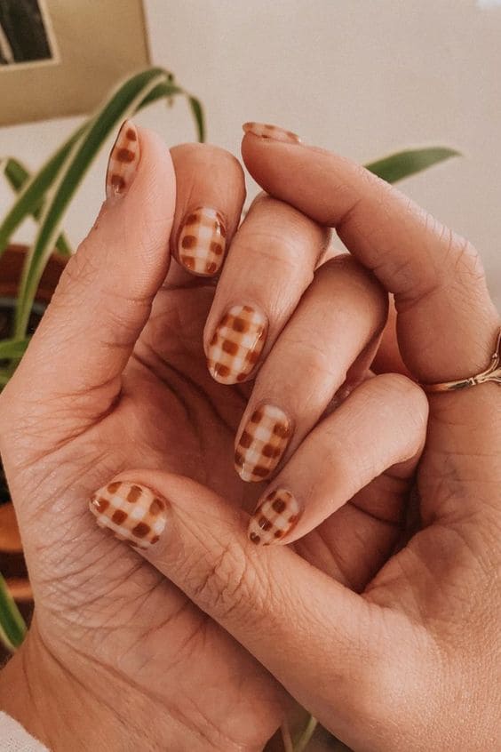 Plaid Nails 5