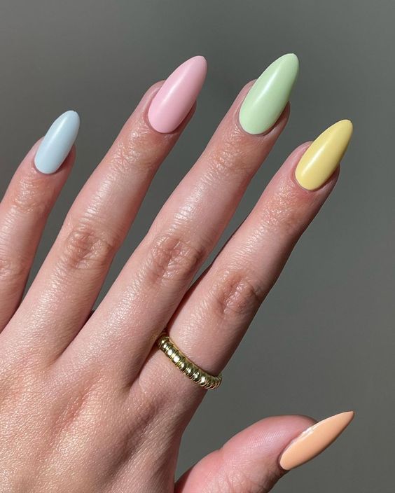 Plain Pastel Nail Ideas 3