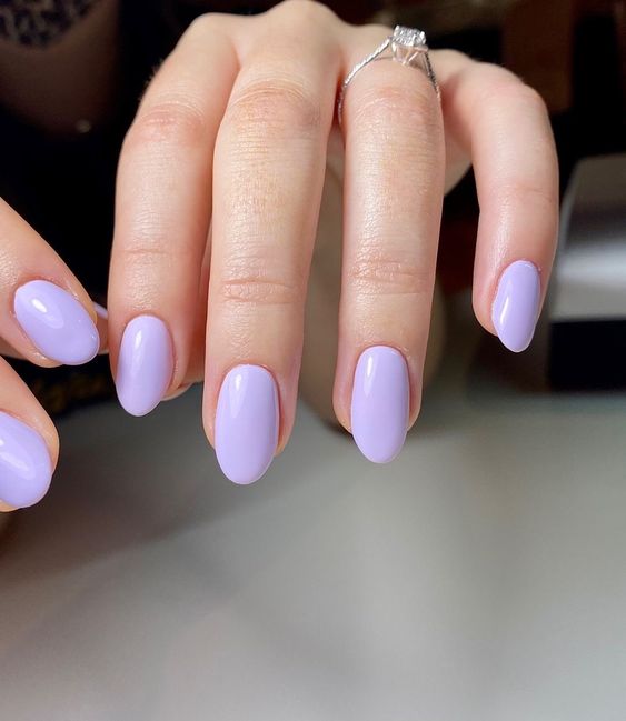 Plain Pastel Nail Ideas 4