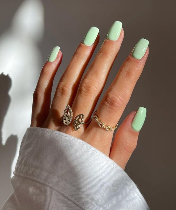 Plain Pastel Nail Ideas 6