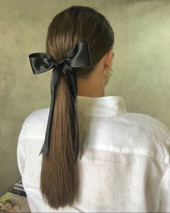 Ponytails With Cute Hair Tie 7