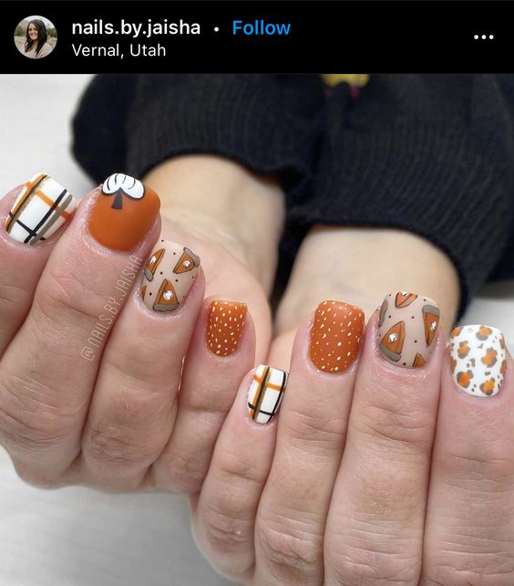 Short Pumpkin Pie Nails 6