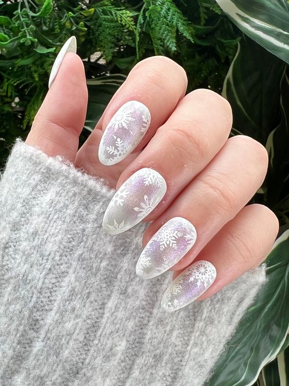 Snowflake White Nails 1