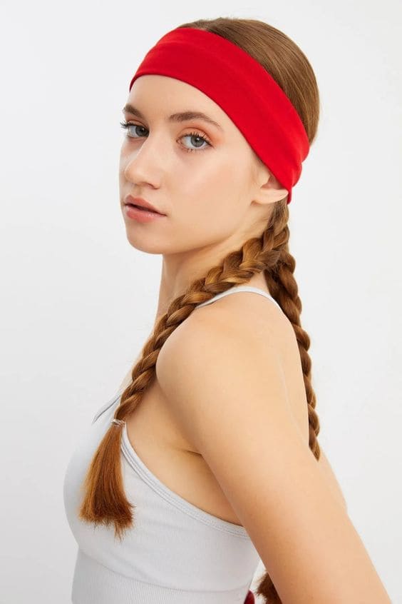 Using Sporty Headband 1