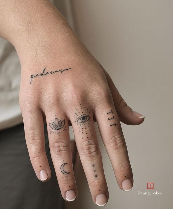 Crescent Moon And Star Finger Tattoo Designs 4