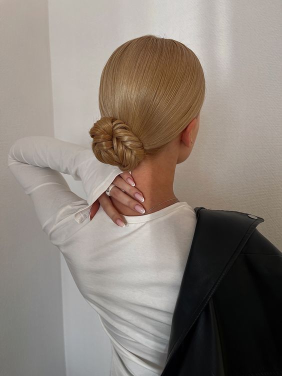 Sleek Low Chignon 7