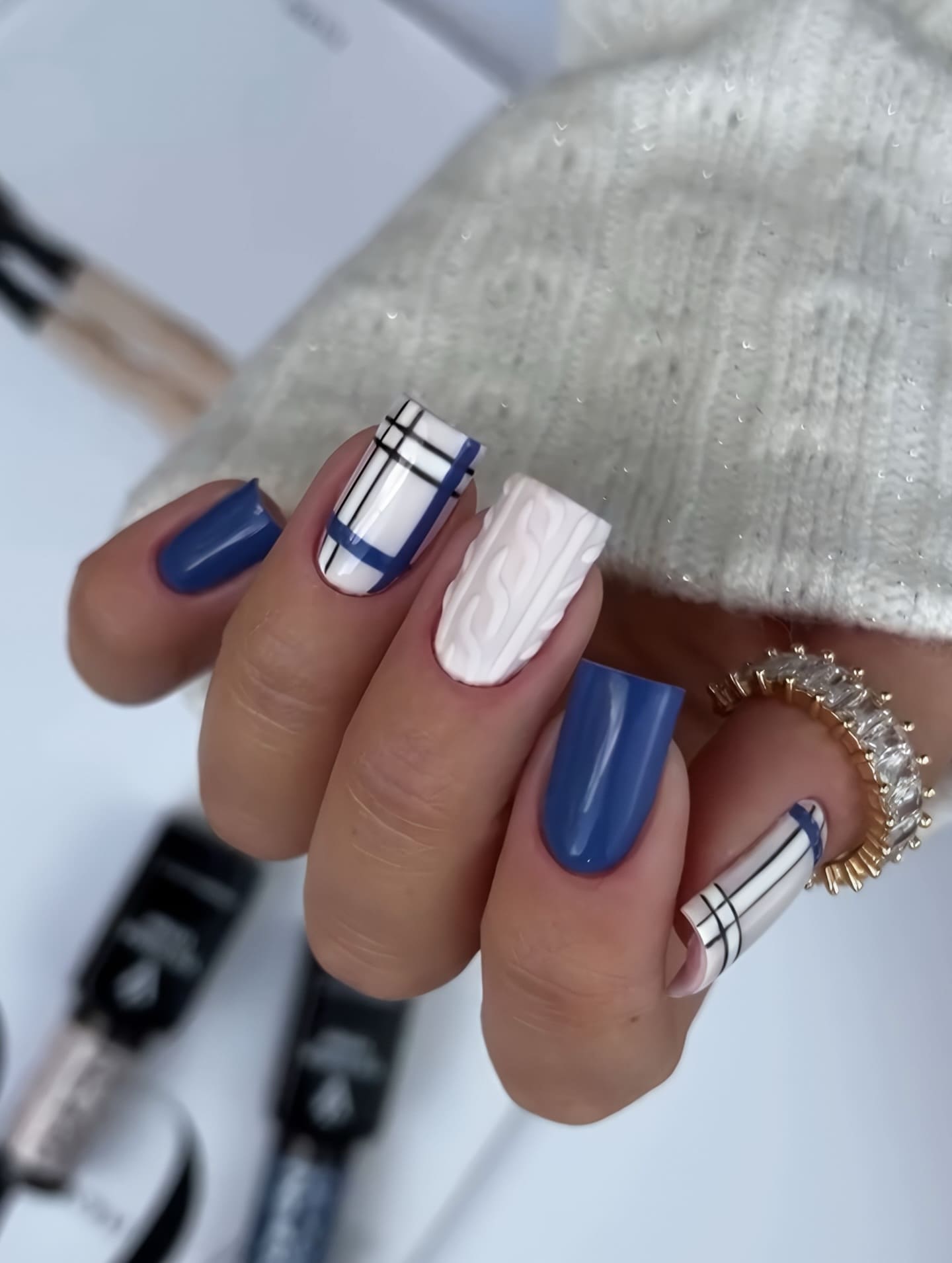 Blue Plaid Cable Knit Nails