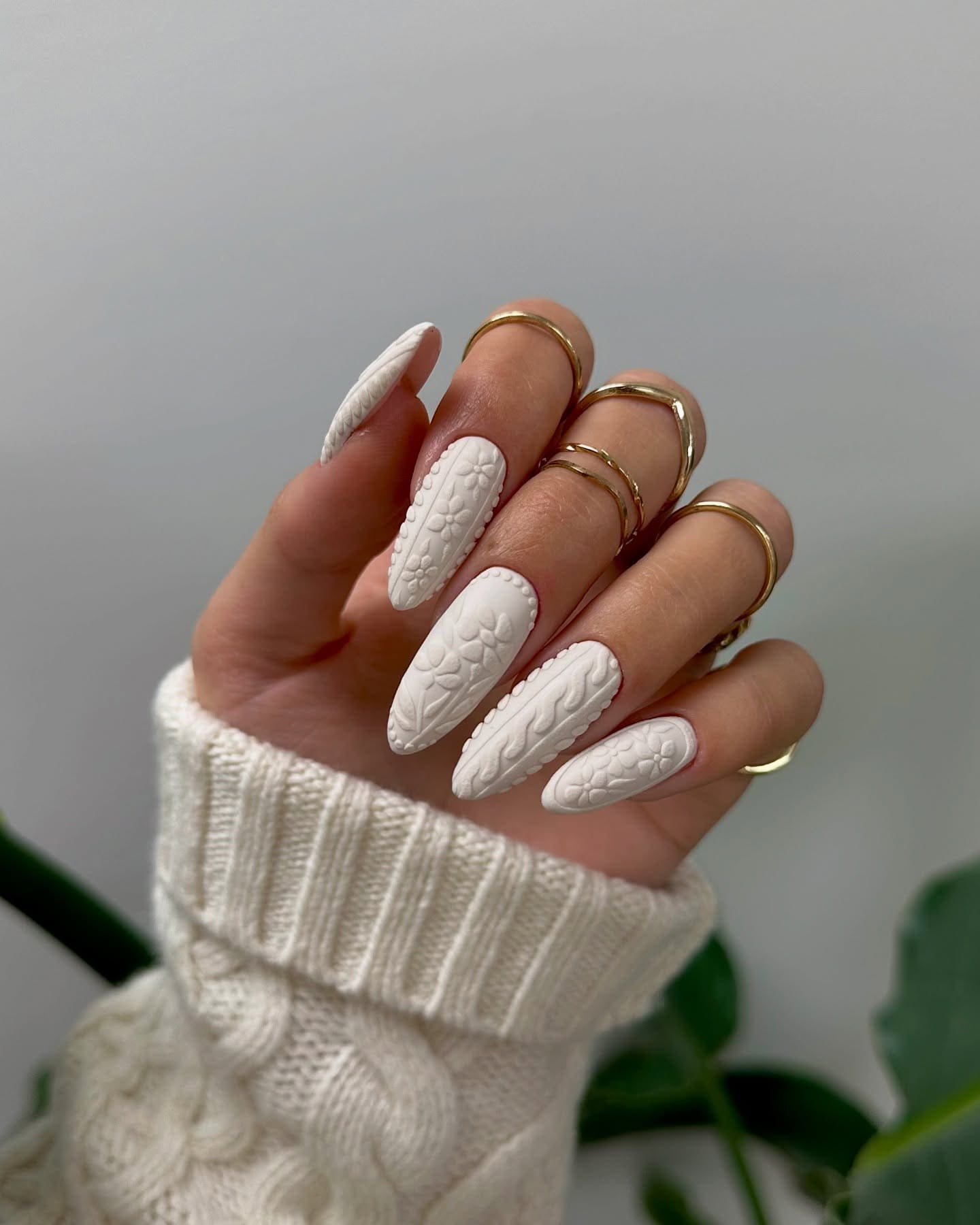 Classic White Cable Knit Nails