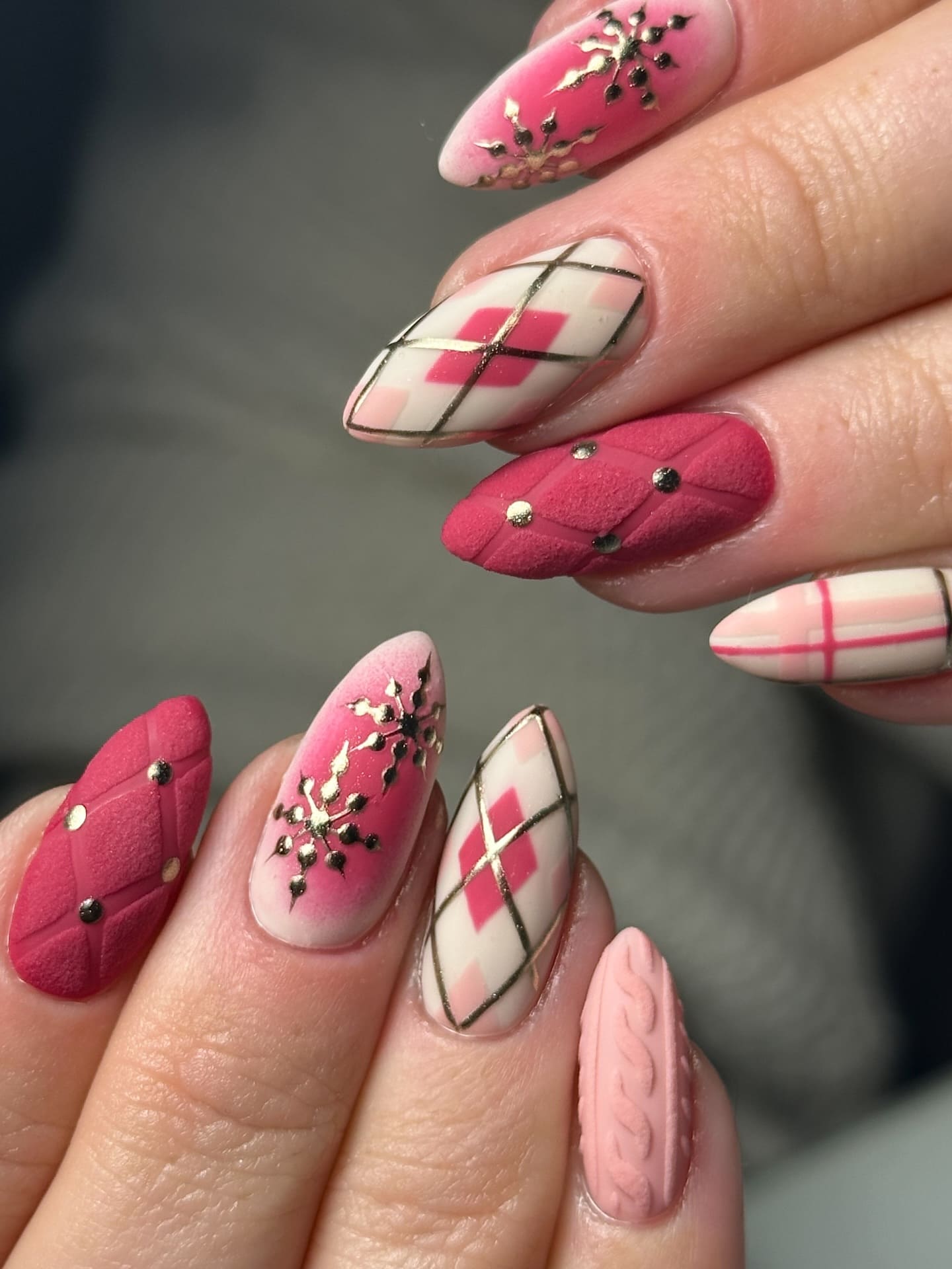 Raspberry Argyle Sweater Nails