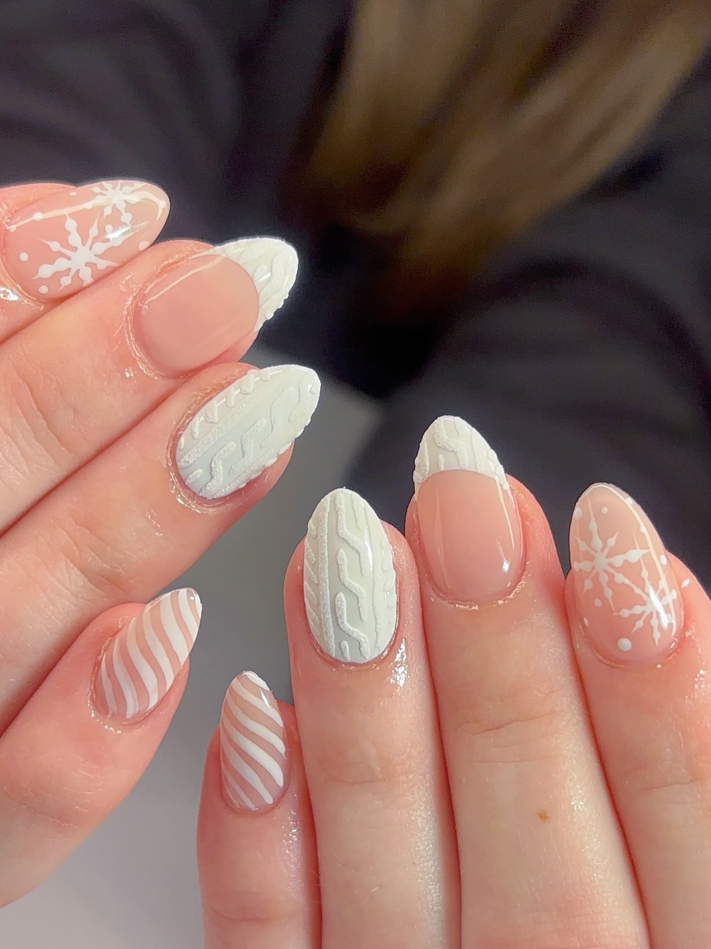 Snowy Milk Knit Nails